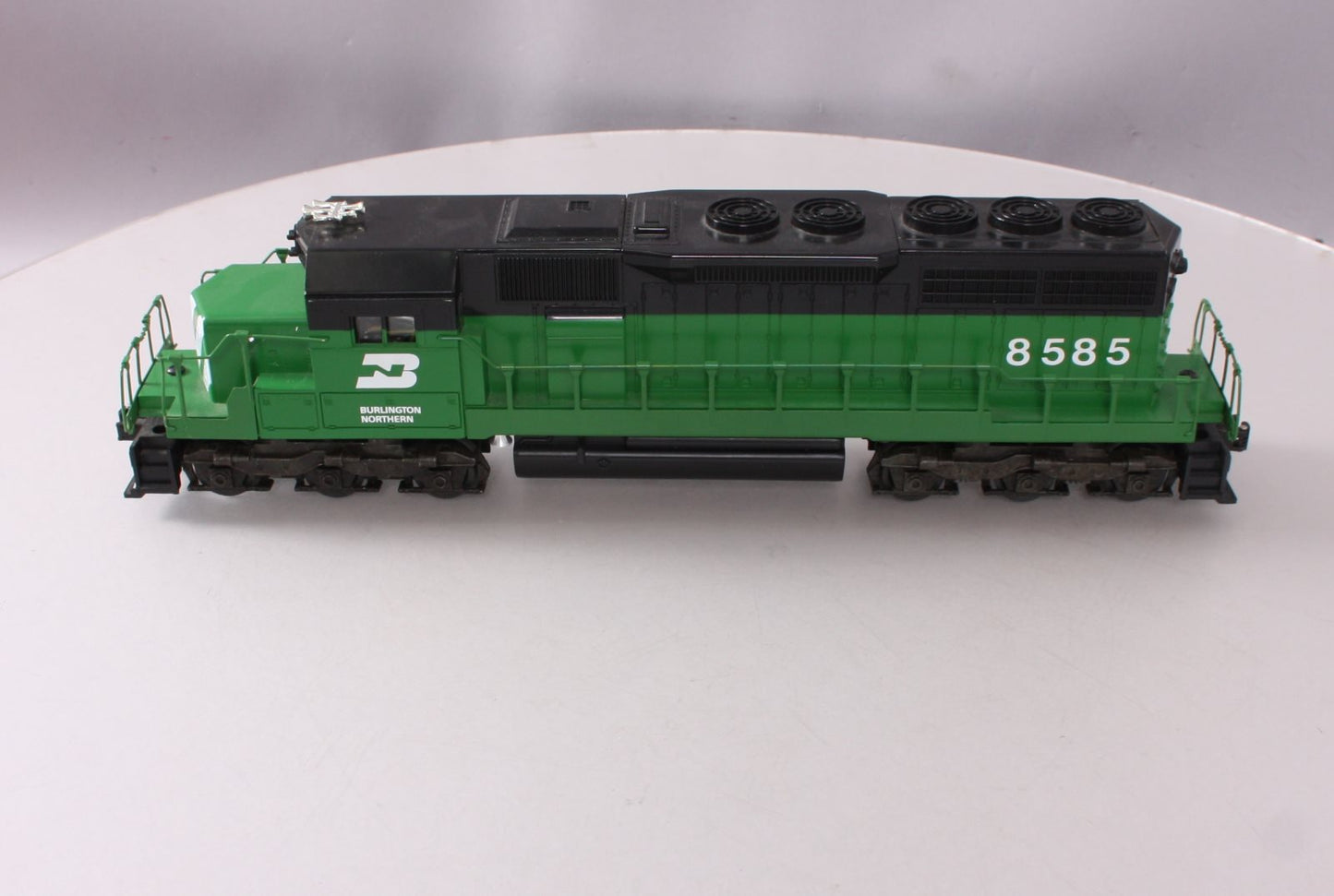 Lionel 6-8585 O Burlington Northern SD40 Powered Diesel Locomotive w/Horn LN/Box