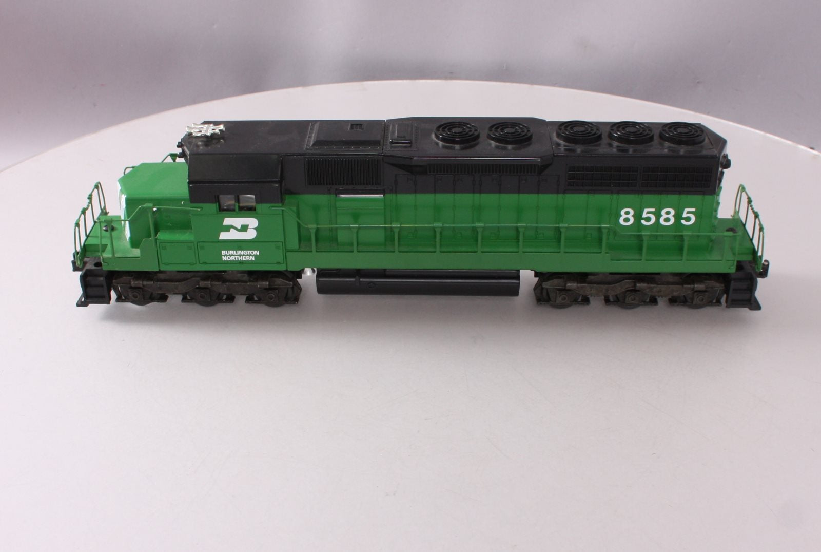 Lionel 6-8585 O Burlington Northern SD40 Powered Diesel Locomotive w/Horn LN/Box