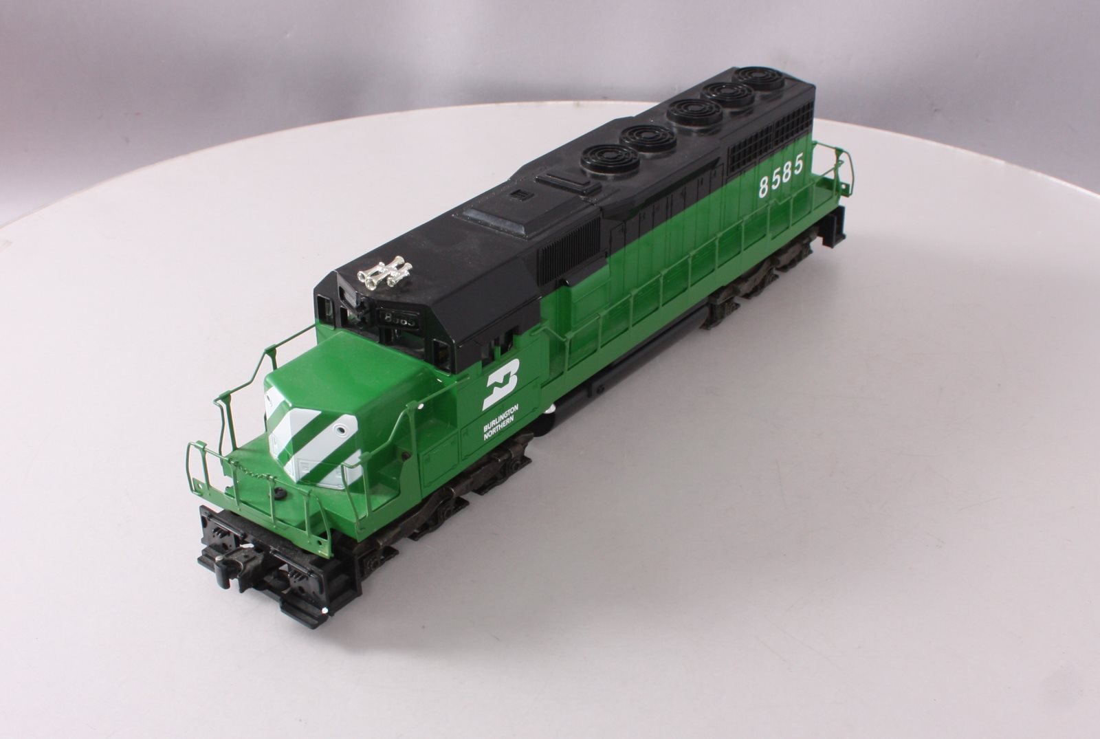 Lionel 6-8585 O Burlington Northern SD40 Powered Diesel Locomotive w/Horn LN/Box