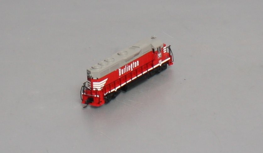 Atlas 40002773 N CBQ EMD GP40 Low Nose Diesel Locomotive Dynamic Brakes #180