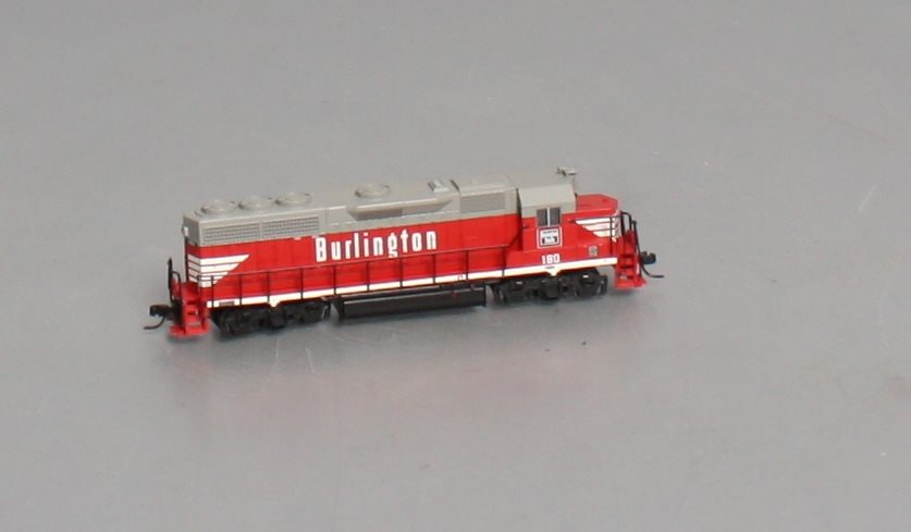 Atlas 40002773 N CBQ EMD GP40 Low Nose Diesel Locomotive Dynamic Brakes #180