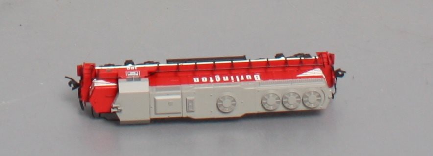 Atlas 40002773 N CBQ EMD GP40 Low Nose Diesel Locomotive Dynamic Brakes #180