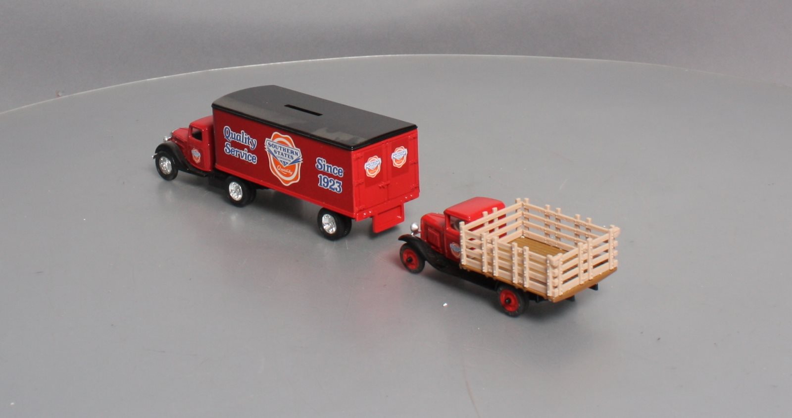 Ertl 7628UO 1:43 Scale Diecast Southern States 1930's Transport Set