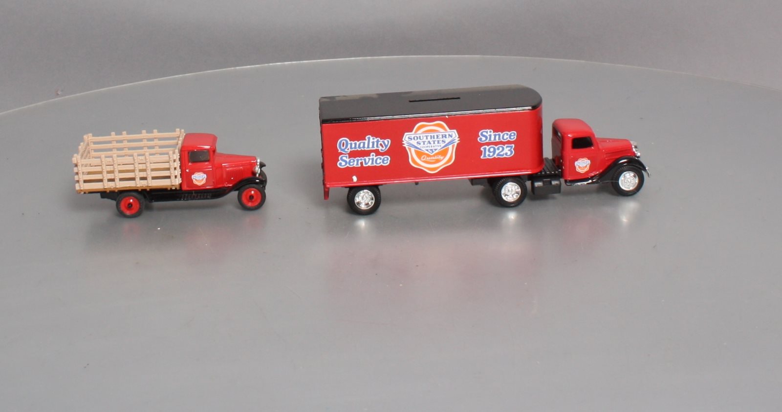 Ertl 7628UO 1:43 Scale Diecast Southern States 1930's Transport Set
