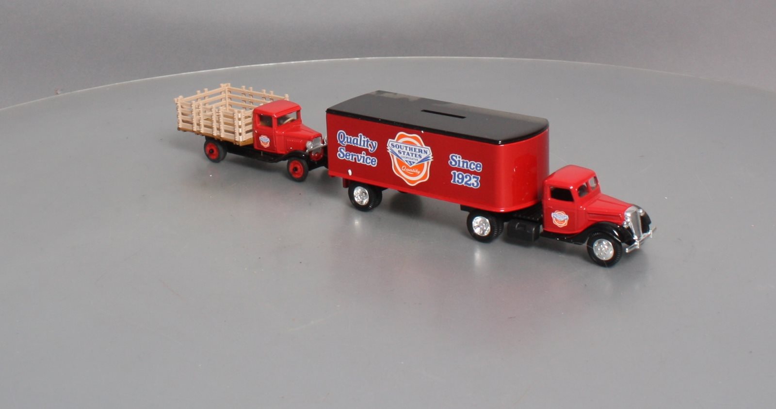 Ertl 7628UO 1:43 Scale Diecast Southern States 1930's Transport Set
