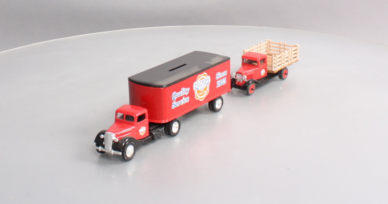 Ertl 7628UO 1:43 Scale Diecast Southern States 1930's Transport Set