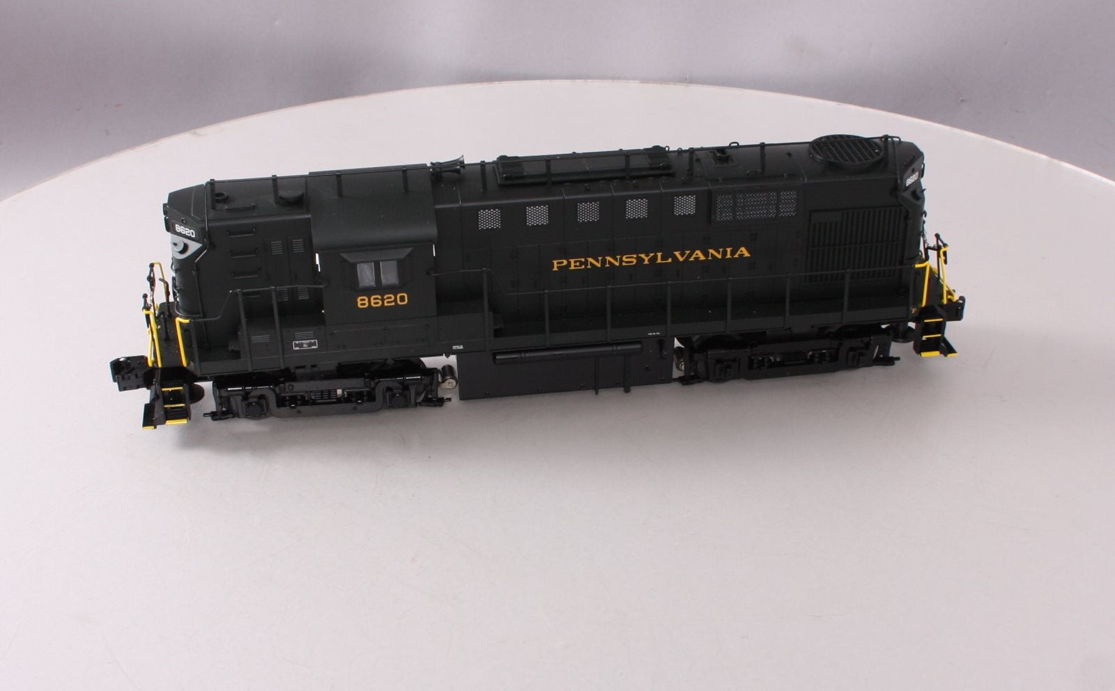 Lionel 6-28553 O Gauge Pennsylvania Conventional RS-11 Diesel Locomotive #8620