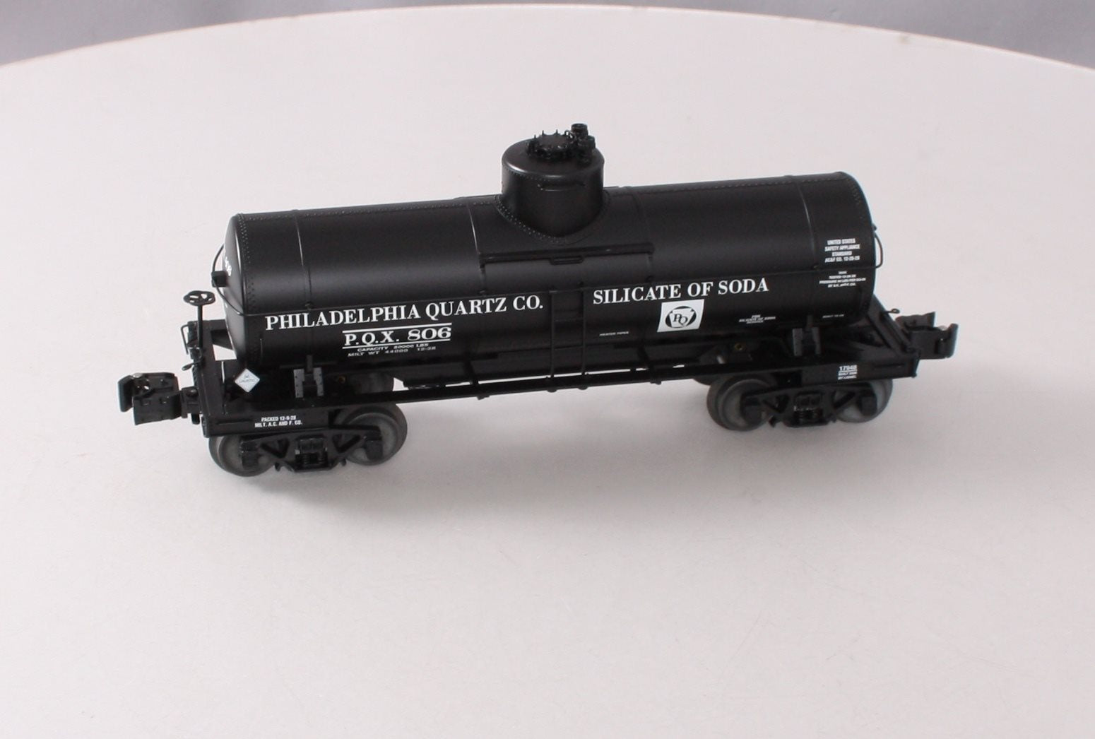 Lionel 6-17948 O Gauge Philadelphia Quartz 8,000 Gallon Tank Car #806 LN/Box