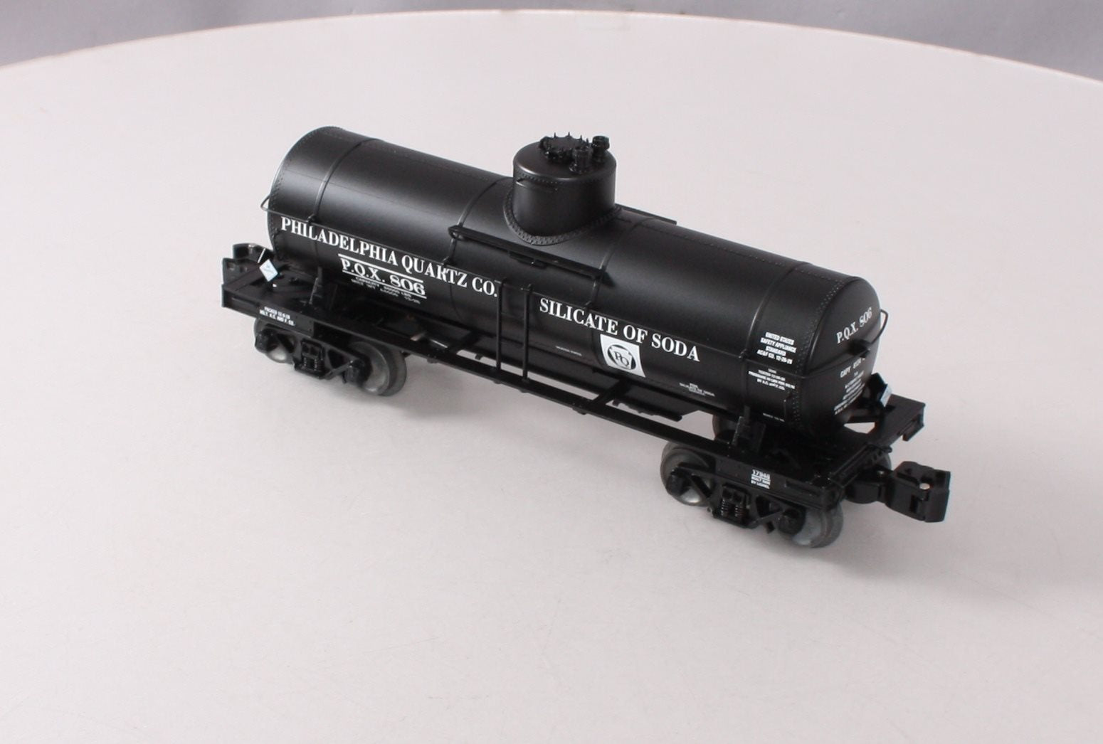 Lionel 6-17948 O Gauge Philadelphia Quartz 8,000 Gallon Tank Car #806 LN/Box