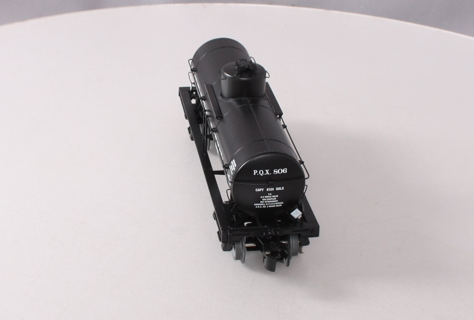 Lionel 6-17948 O Gauge Philadelphia Quartz 8,000 Gallon Tank Car #806 LN/Box