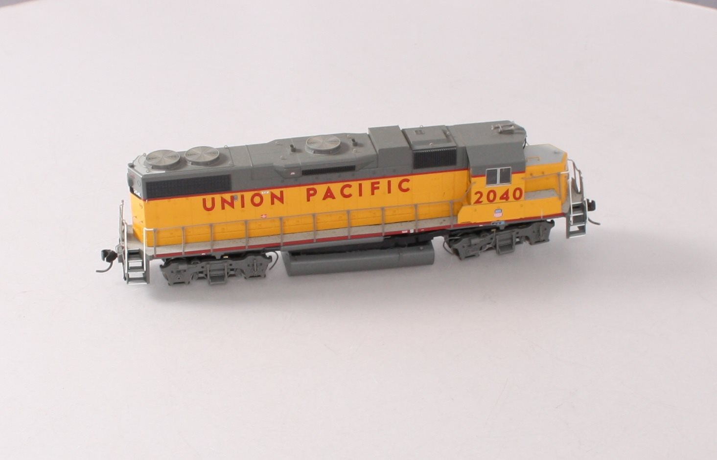 Proto 2000 30791 HO Union Pacific GP38-2 Diesel Locomotive #2040 LN/Box