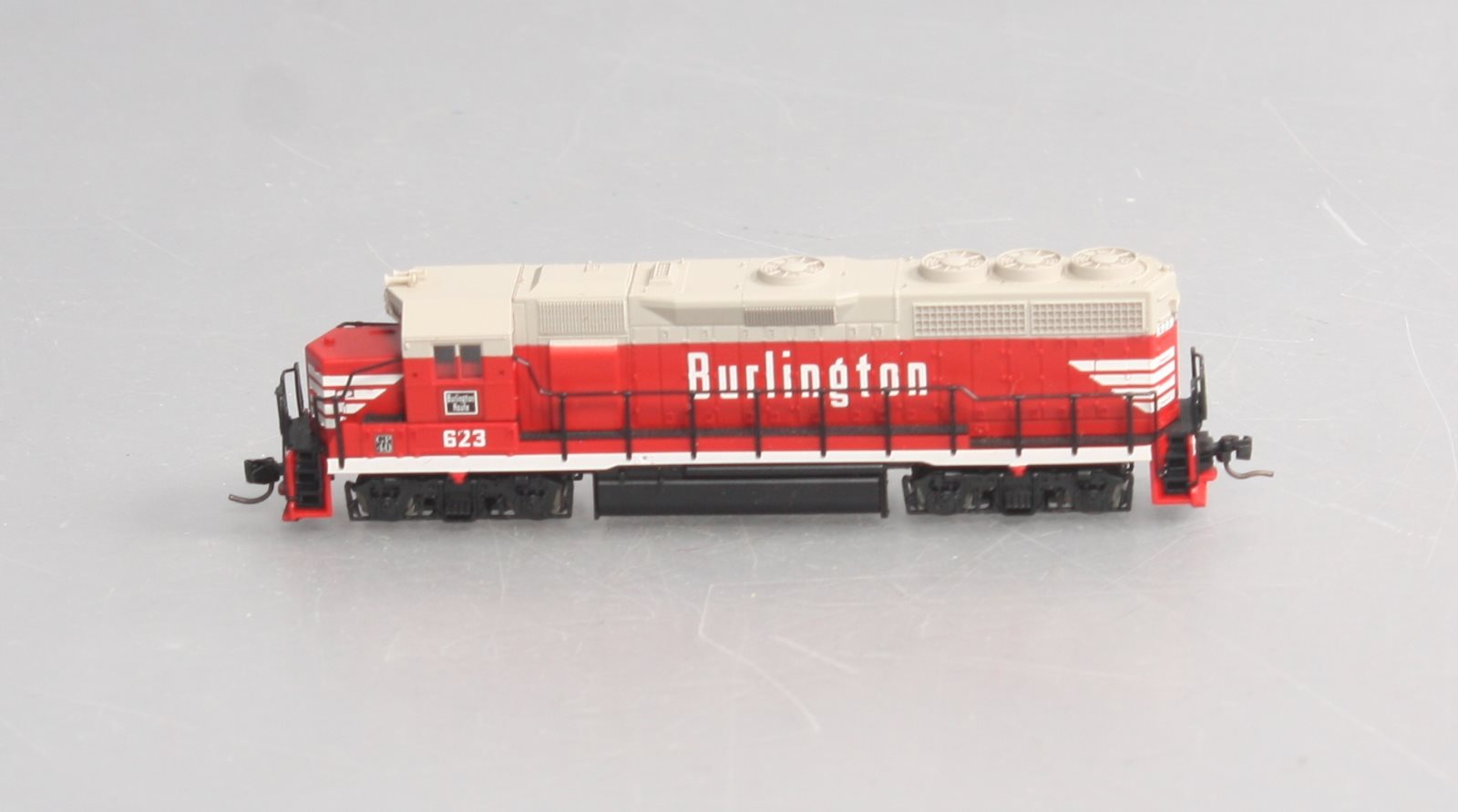 Atlas 48520 N Scale Burlington GP-40 Diesel Locomotive #623 EX/Box