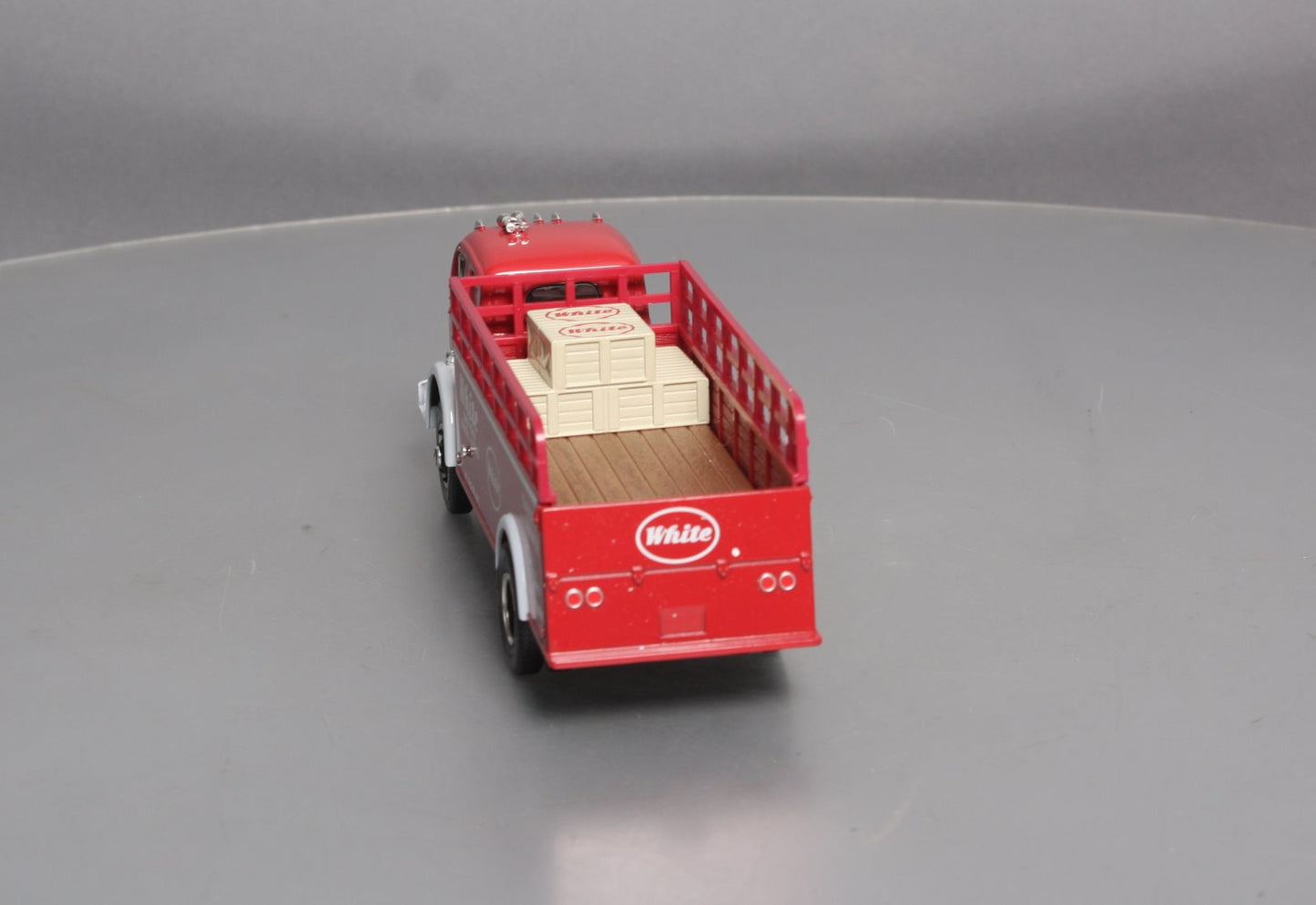First Gear 19-2084 1:34 Die Cast 1953 White Motor Co. Stake Body Truck