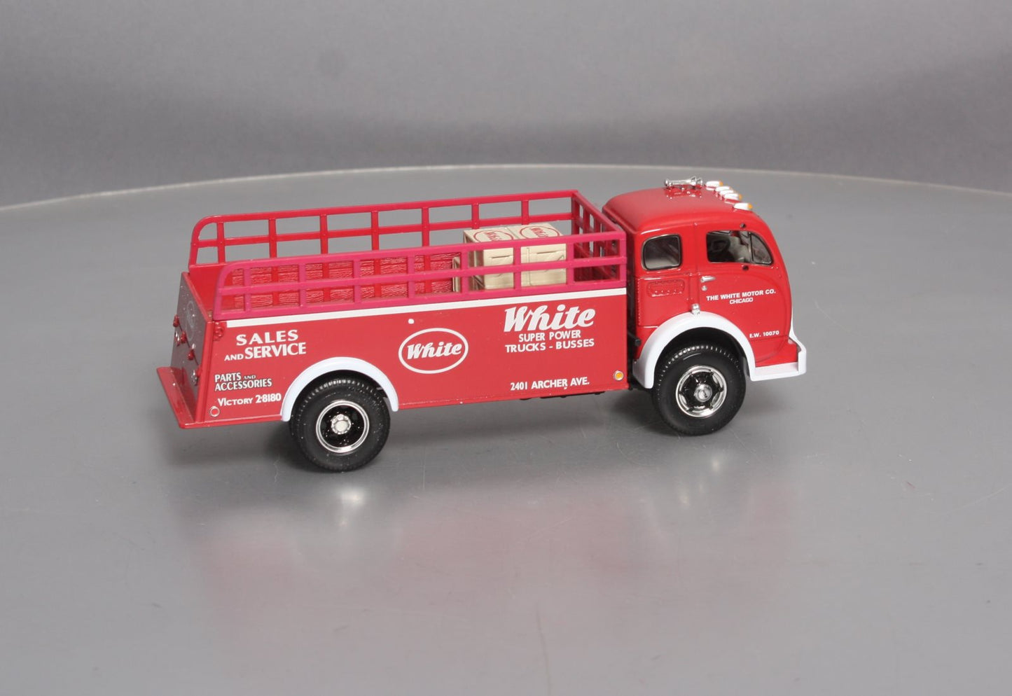 First Gear 19-2084 1:34 Die Cast 1953 White Motor Co. Stake Body Truck