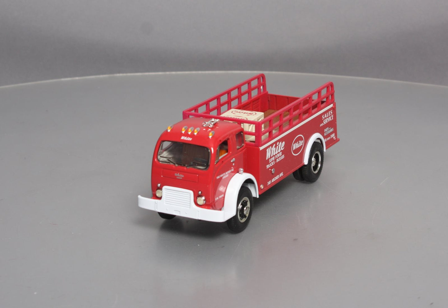 First Gear 19-2084 1:34 Die Cast 1953 White Motor Co. Stake Body Truck