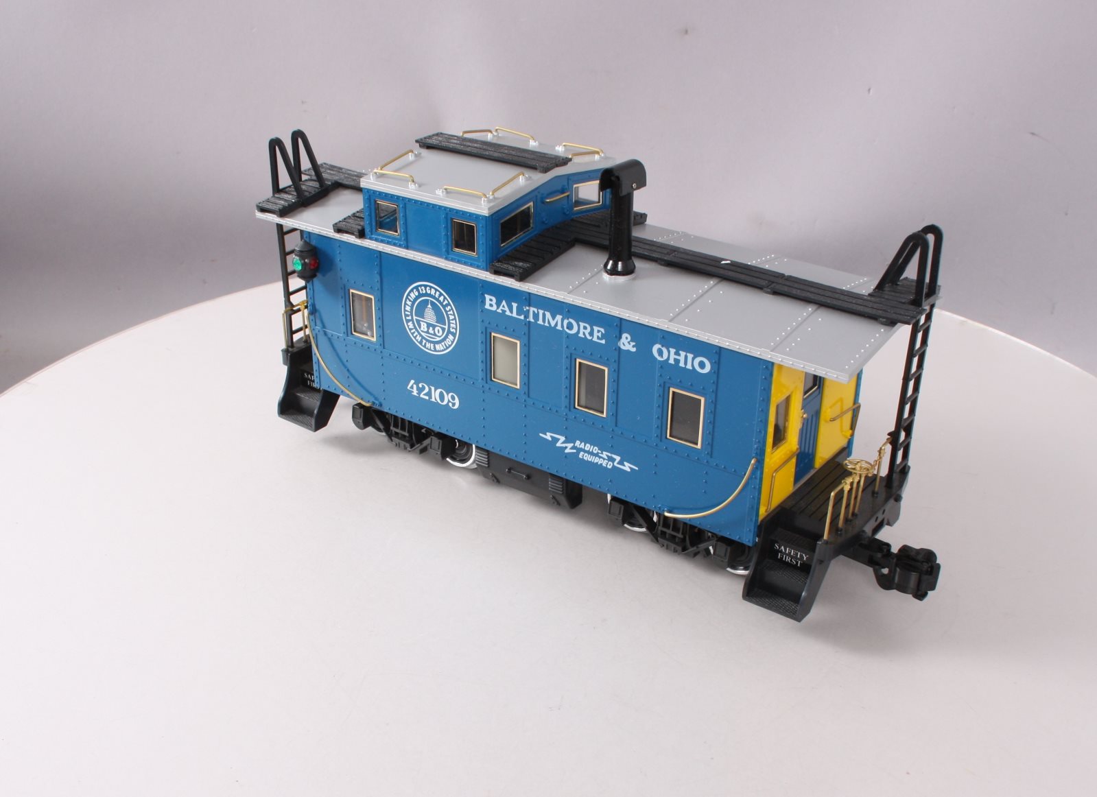 Aristo-Craft 42109 G Baltimore & Ohio Caboose - Metal Wheels