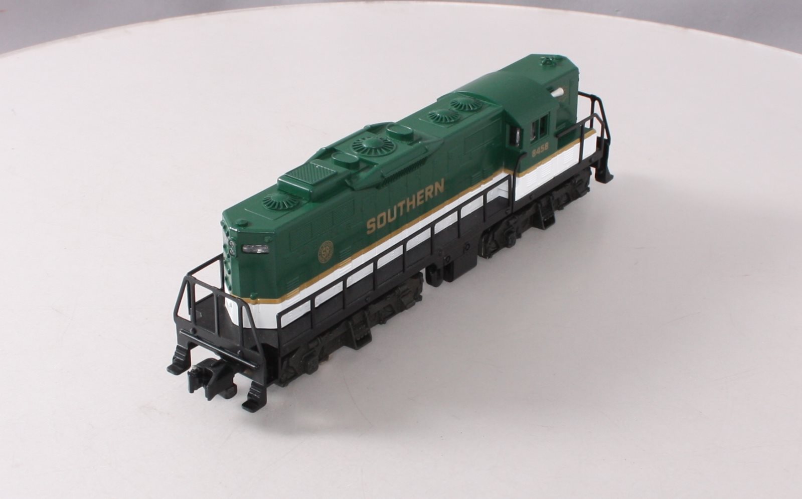 American Flyer 4-8458 S Gauge Southern GP-9 Diesel Locomotive LN/Box