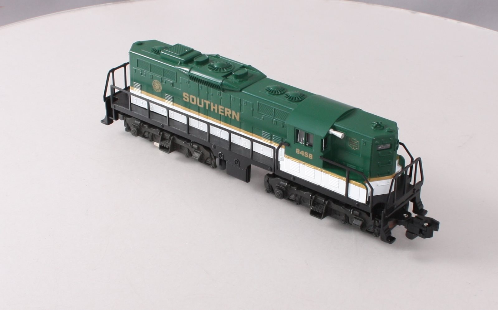 American Flyer 4-8458 S Gauge Southern GP-9 Diesel Locomotive LN/Box