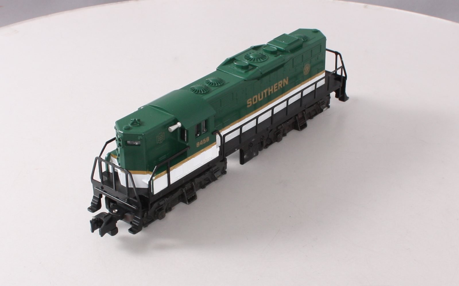 American Flyer 4-8458 S Gauge Southern GP-9 Diesel Locomotive LN/Box