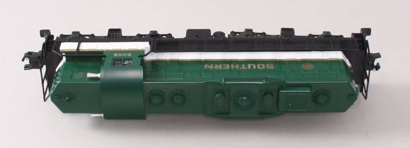 American Flyer 4-8458 S Gauge Southern GP-9 Diesel Locomotive LN/Box