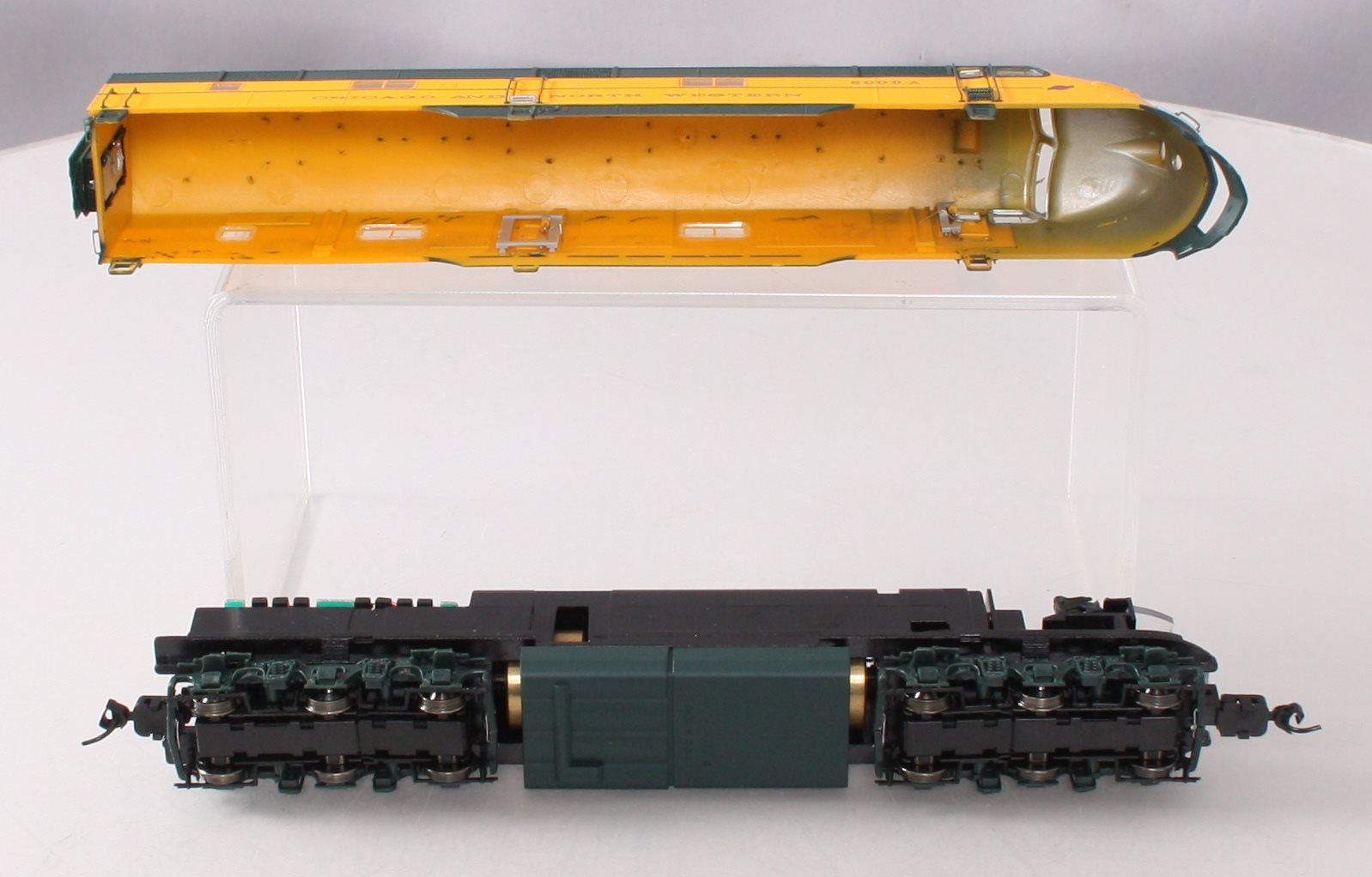 Proto 2000 23188 HO C&NW E-6 Diesel Locomotive w/Mars Light #5006A LN/Box