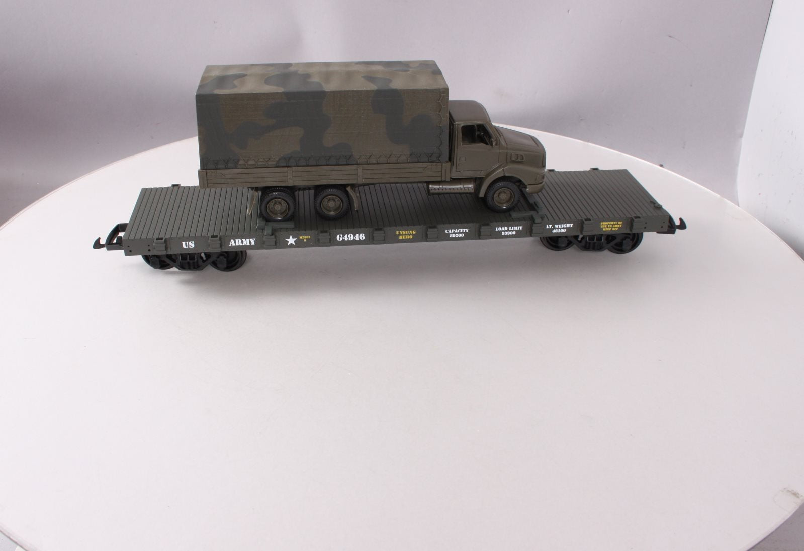 USA Trains R1781 G Scale US Army Flatcar with Truck #G5058