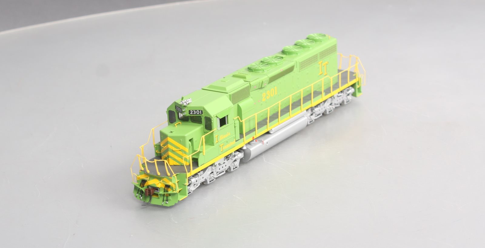 Athearn 98200 HO Scale Illinois Terminal SD40-2 Diesel Locomotive #2301 LN/Box