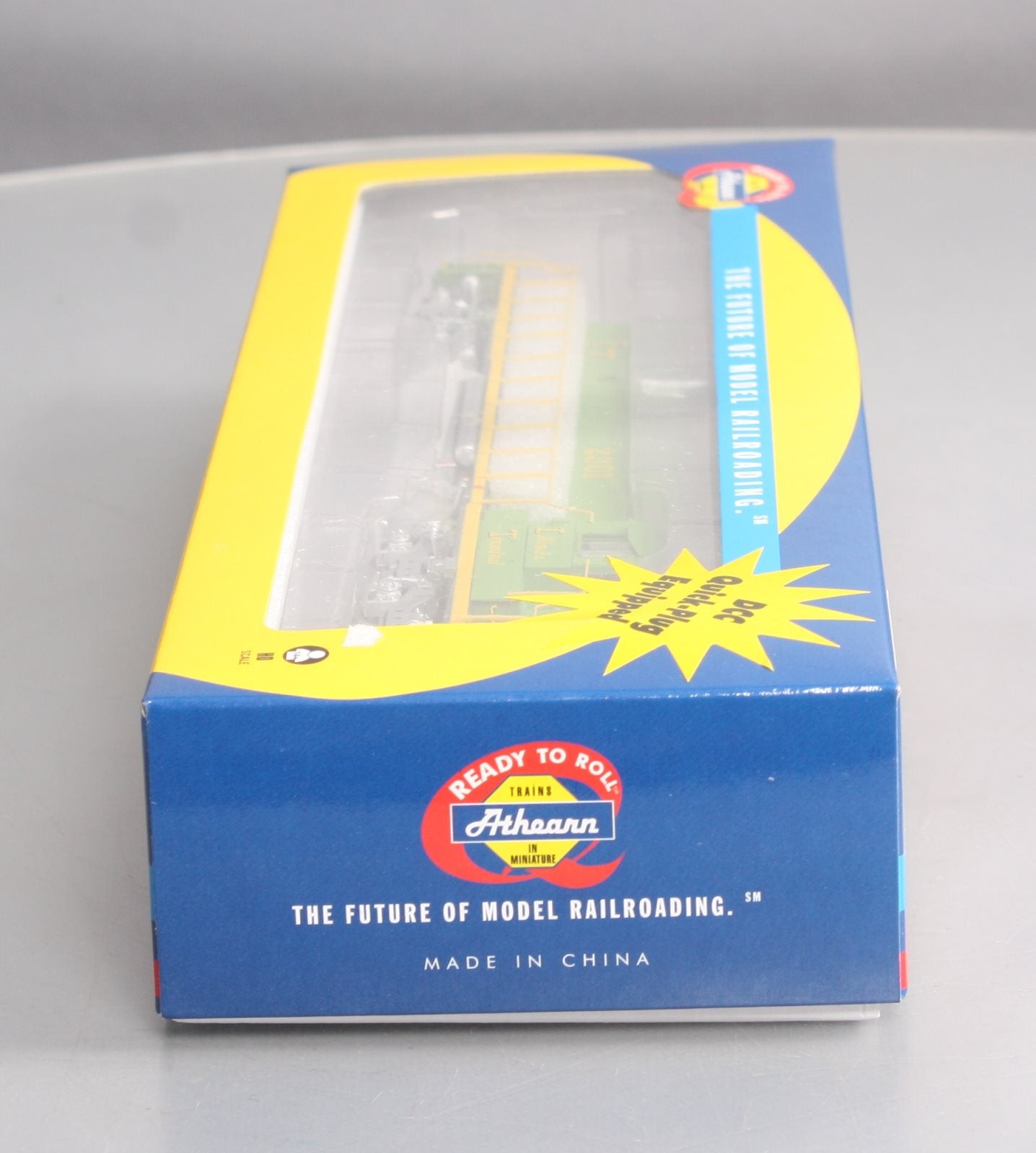 Athearn 98200 HO Scale Illinois Terminal SD40-2 Diesel Locomotive #2301 LN/Box