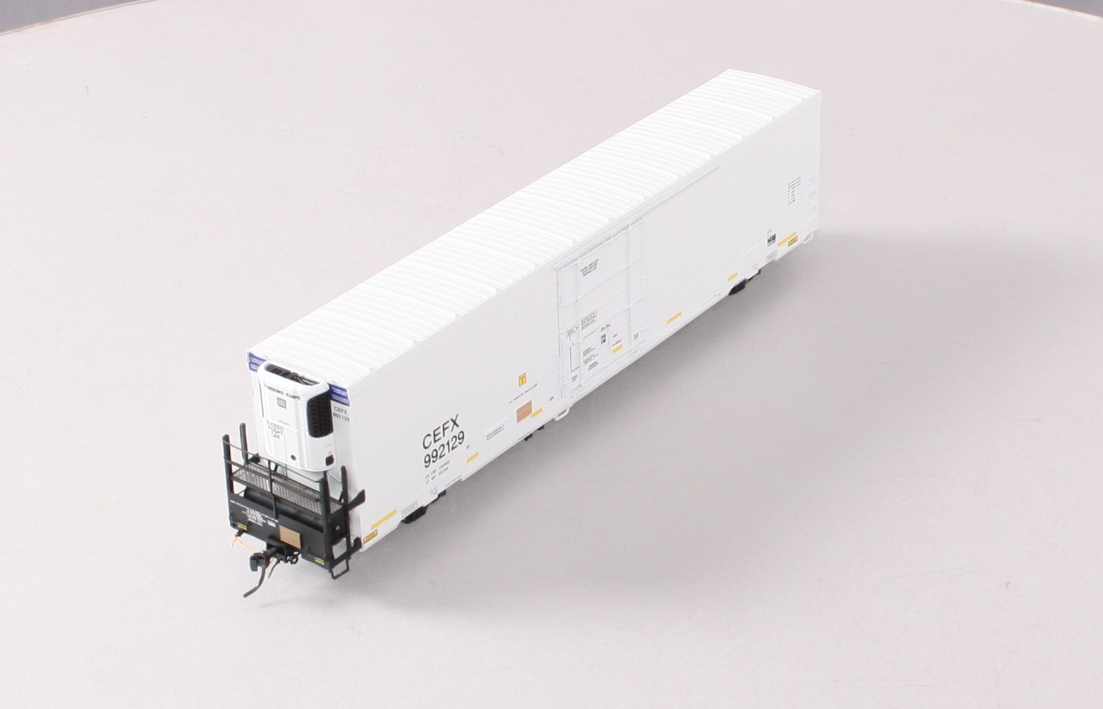 BLMA Models 52911 HO Scale Trinity 64' Reefer CEFX #992129 LN/Box