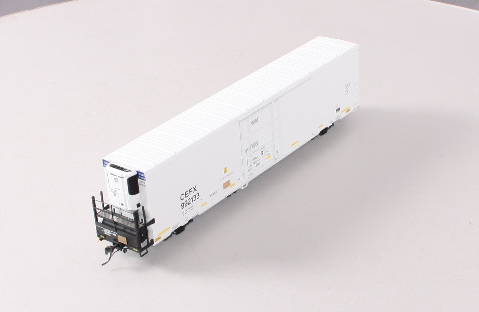 BLMA Models 52915 HO Scale CEFX 64' Refrigerator Car #922133 LN/Box