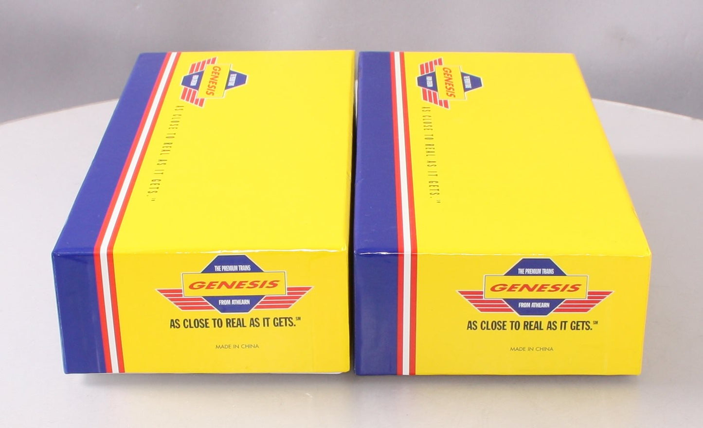 Athearn G22008 HO Scale Rock Island F-7A/B Diesel Locomotive Set #677/677B LN/Box