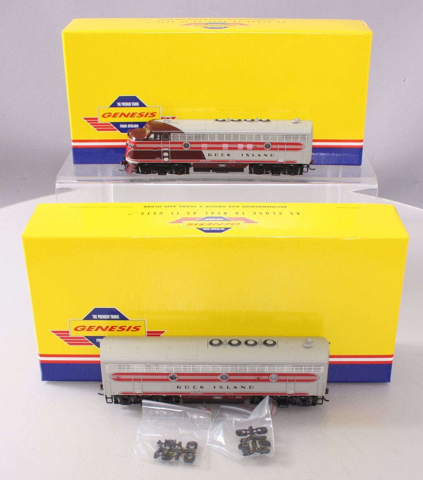 Athearn G22008 HO Scale Rock Island F-7A/B Diesel Locomotive Set #677/677B LN/Box