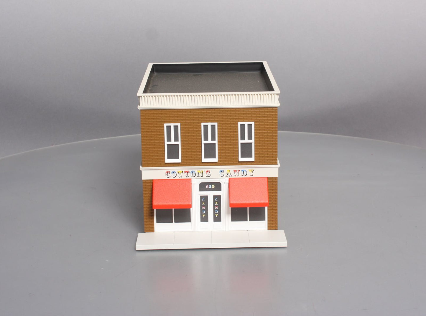 Lionel 6-34125 O Scale Cotton's Candy Store LN/Box