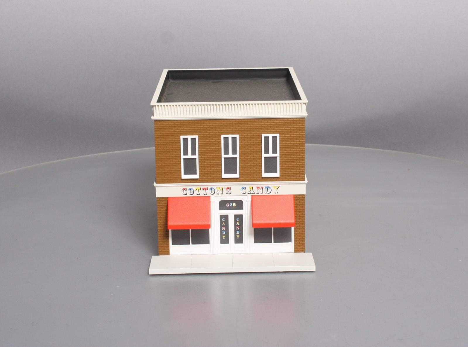 Lionel 6-34125 O Scale Cotton's Candy Store NIB