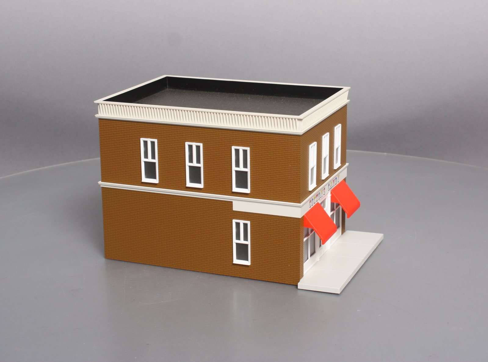 Lionel 6-34125 O Scale Cotton's Candy Store NIB