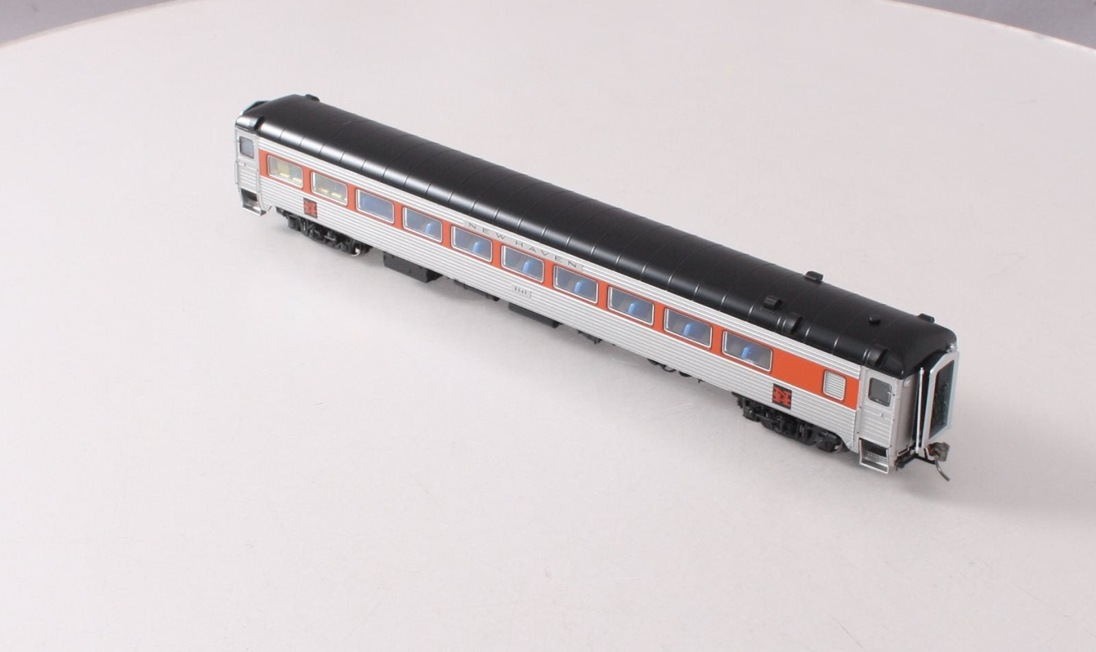 Rapido Trains 017227 HO New Haven McGinnis 8600 SS Coach Unskirted #8649