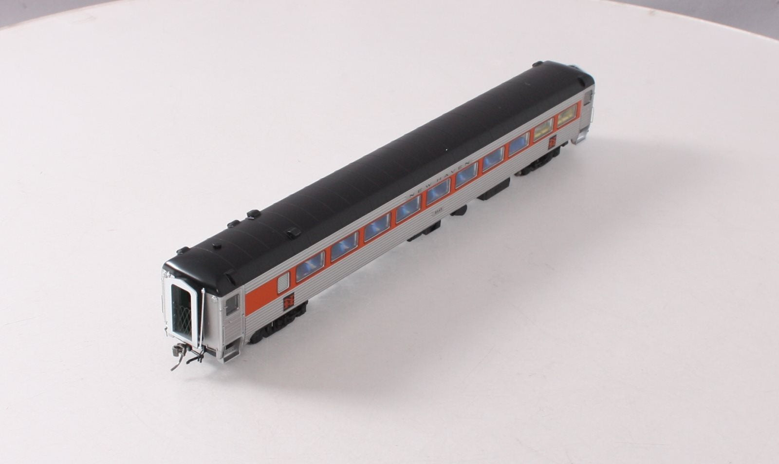 Rapido Trains 017227 HO New Haven McGinnis 8600 SS Coach Unskirted #8649