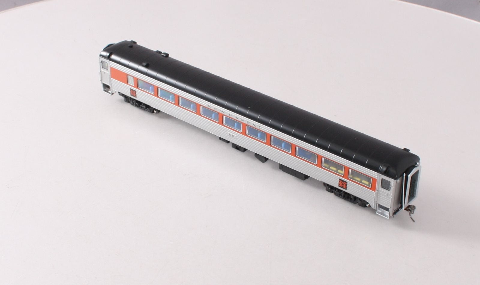 Rapido Trains 017227 HO New Haven McGinnis 8600 SS Coach Unskirted #8649