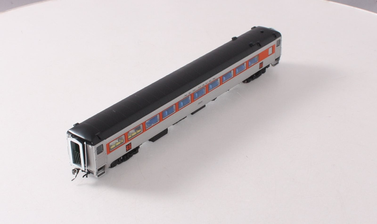 Rapido Trains 017227 HO New Haven McGinnis 8600 SS Coach Unskirted #8649