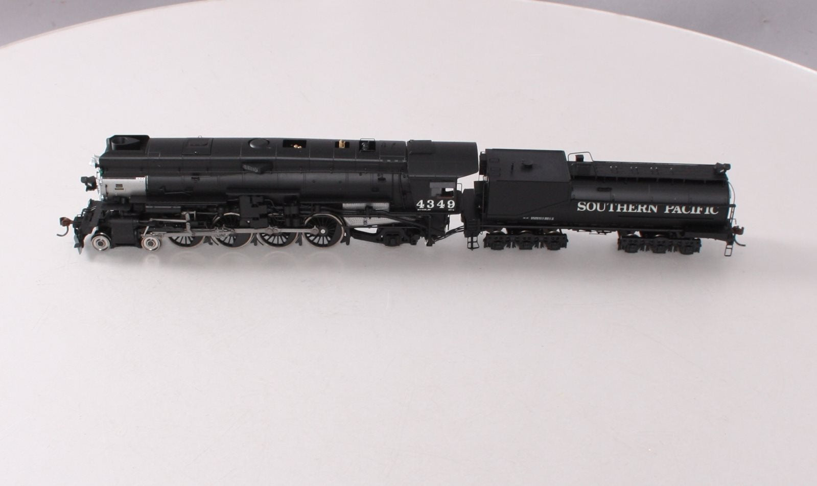 Athearn G97055 HO Southern Pacific MT-4 4-8-2 Steam Locomotive & Tender