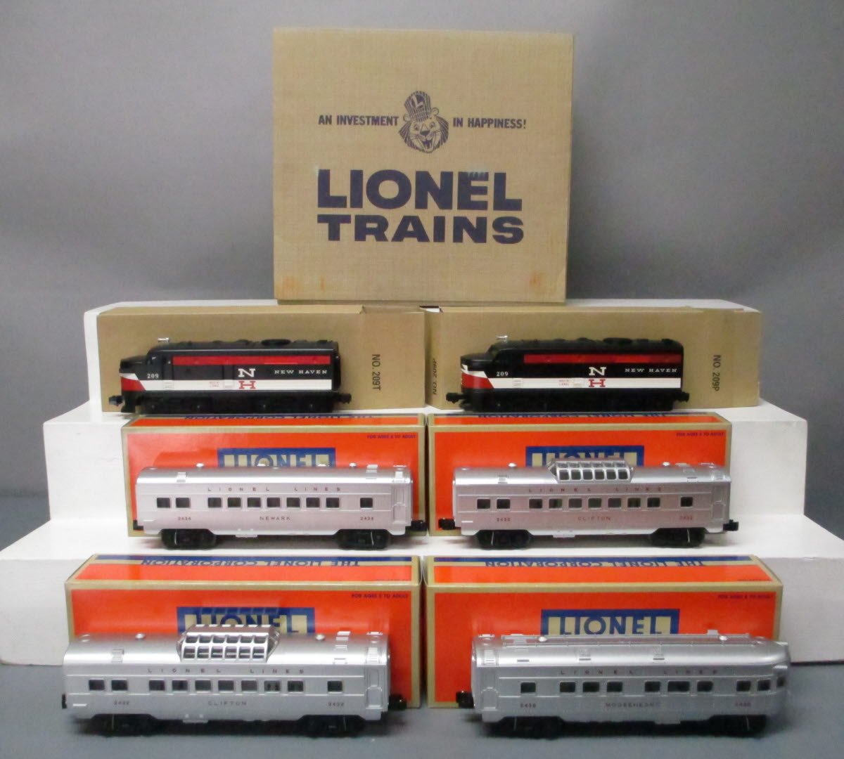 Lionel 6-52423 O Gauge New Haven Alco Diesel Passenger Train Set with TMCC MT/Box
