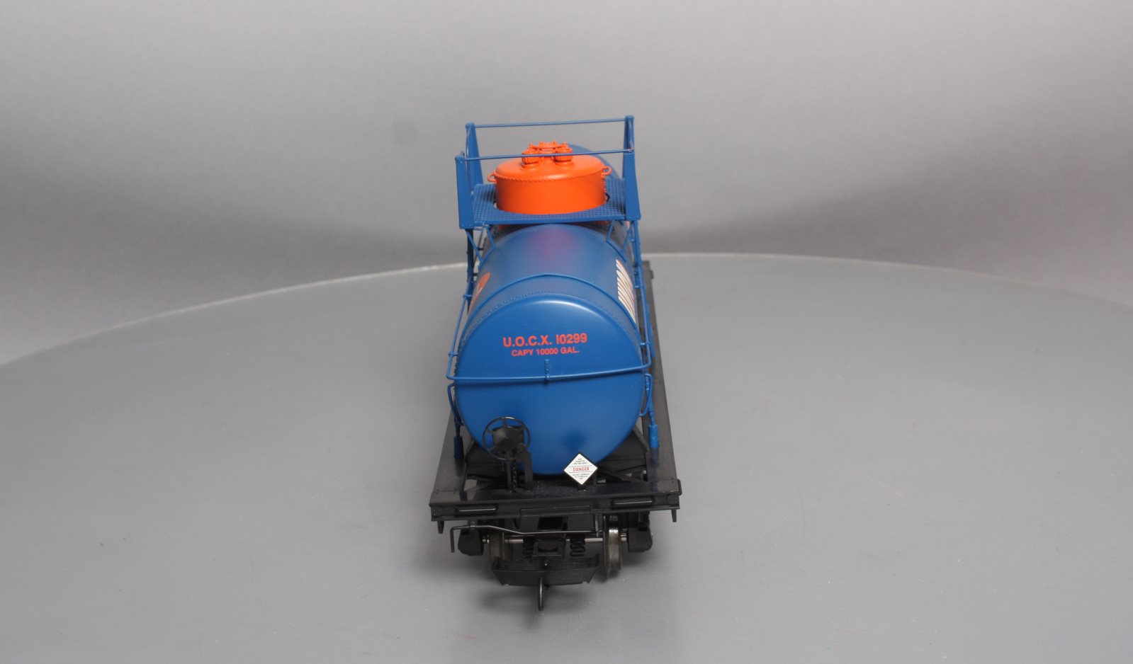 USA Trains R15121 G Union 10,000-Gallon Tank Car Blue