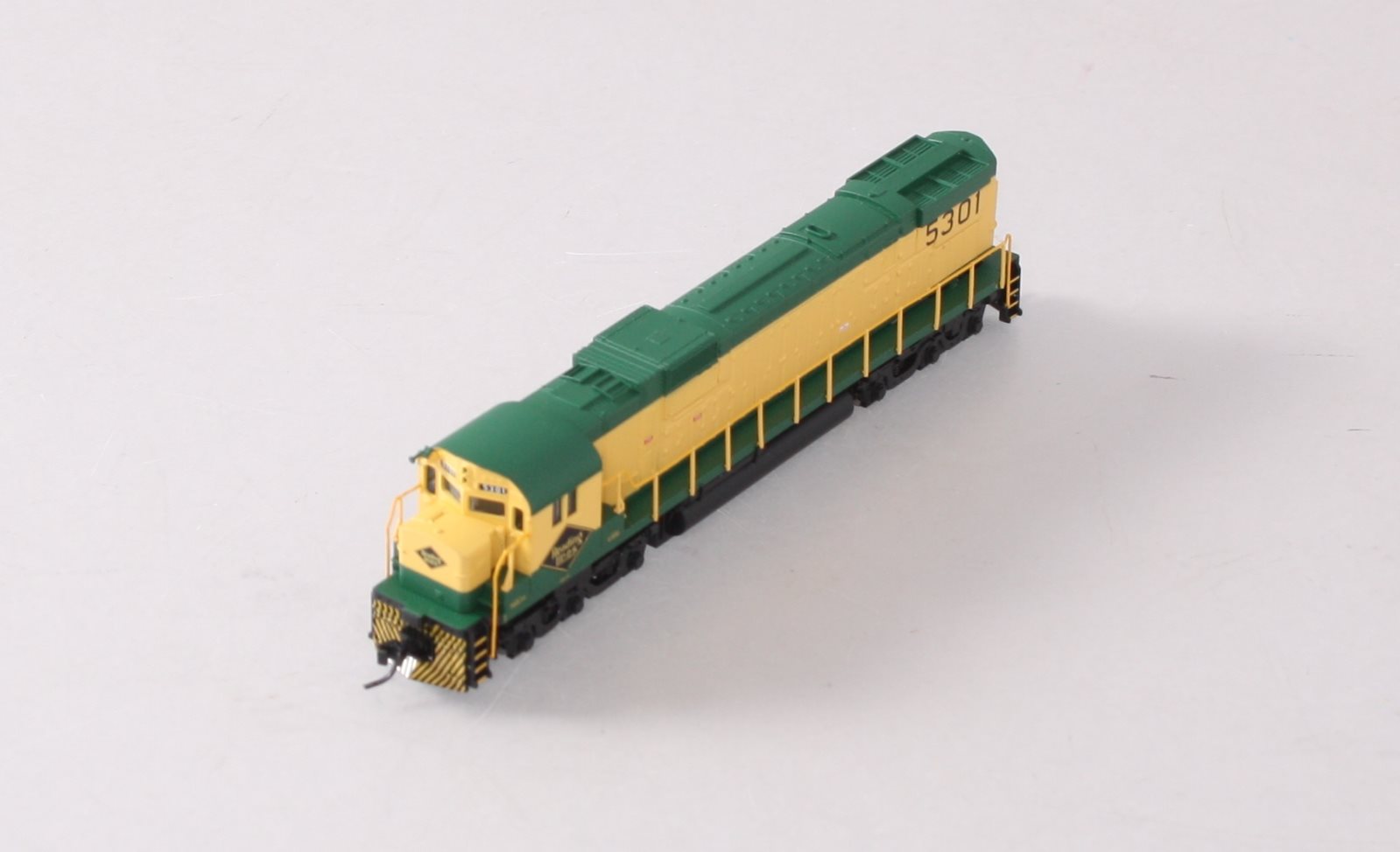 Atlas 54211 N Scale Reading C-630 Diesel Locomotive #5301
