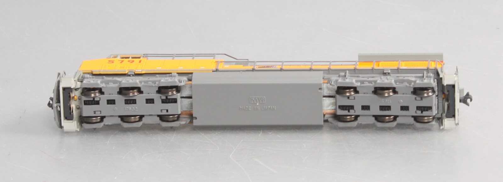 Kato 176-7008 N Union Pacific w/Flag AC4400CW Diesel Locomotive #5791