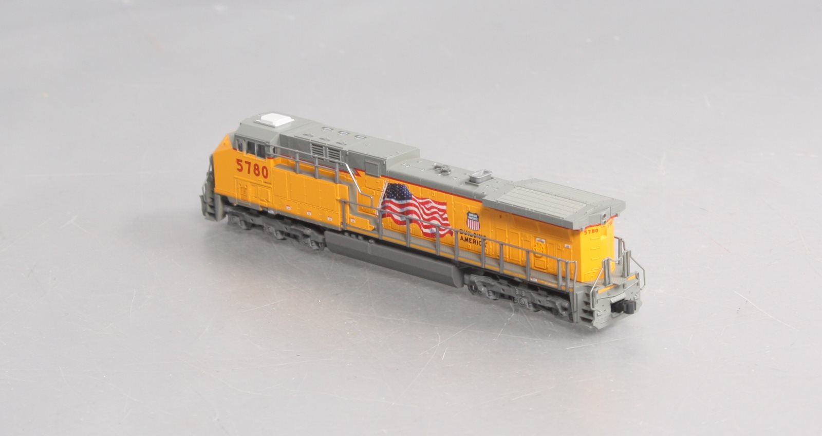 Kato 176-7007 N Scale Union Pacific AC4400CW Diesel Locomotive #5780