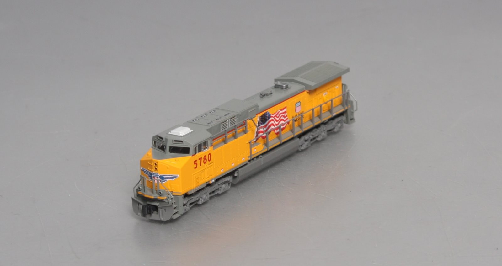 Kato 176-7007 N Scale Union Pacific AC4400CW Diesel Locomotive #5780