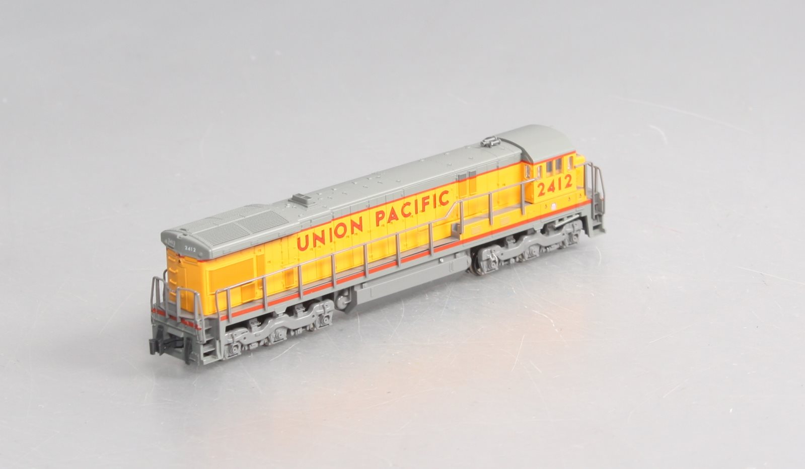 Kato 176-0945 N Scale Union Pacific C30-7 Diesel Locomotive #2412