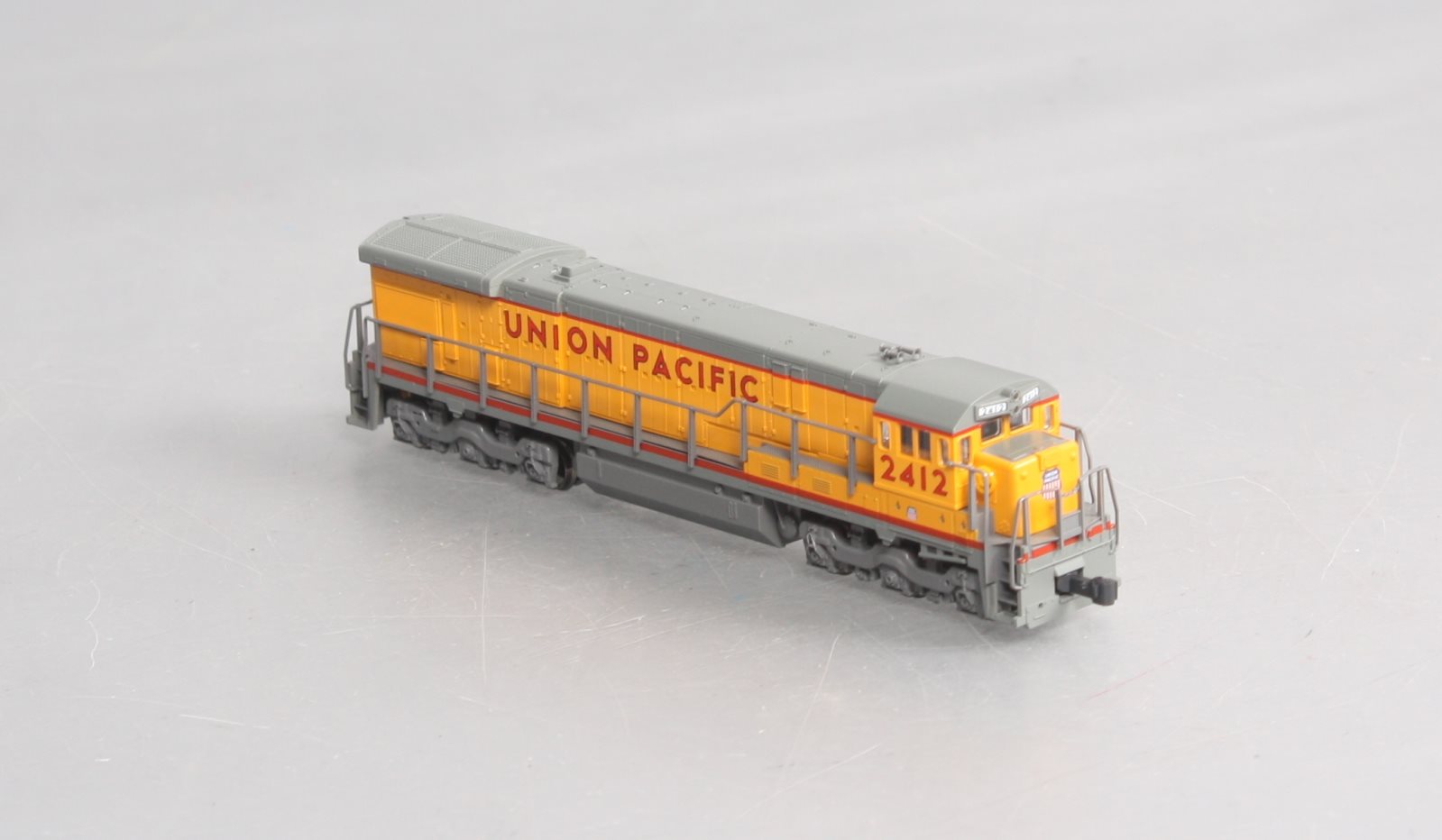 Kato 176-0945 N Scale Union Pacific C30-7 Diesel Locomotive #2412