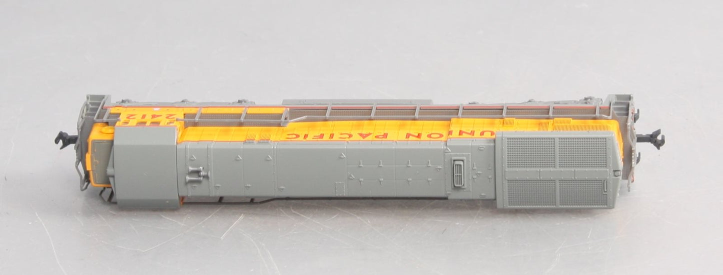Kato 176-0945 N Scale Union Pacific C30-7 Diesel Locomotive #2412