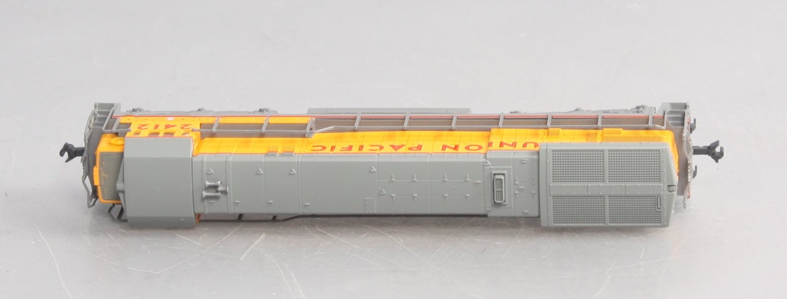 Kato 176-0945 N Scale Union Pacific C30-7 Diesel Locomotive #2412